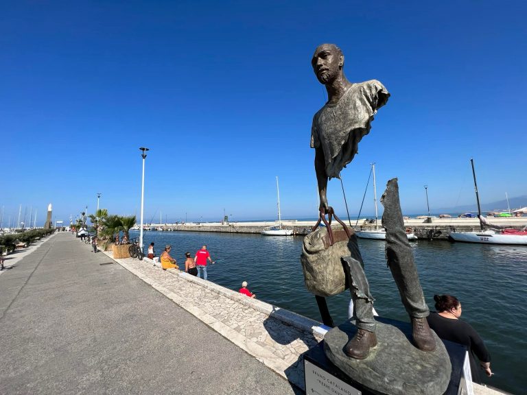 Viareggio, il Trofeo Sampei porta a pescare oltre 30 bimbi